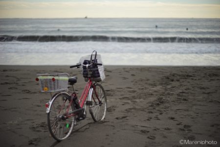 砂浜の自転車